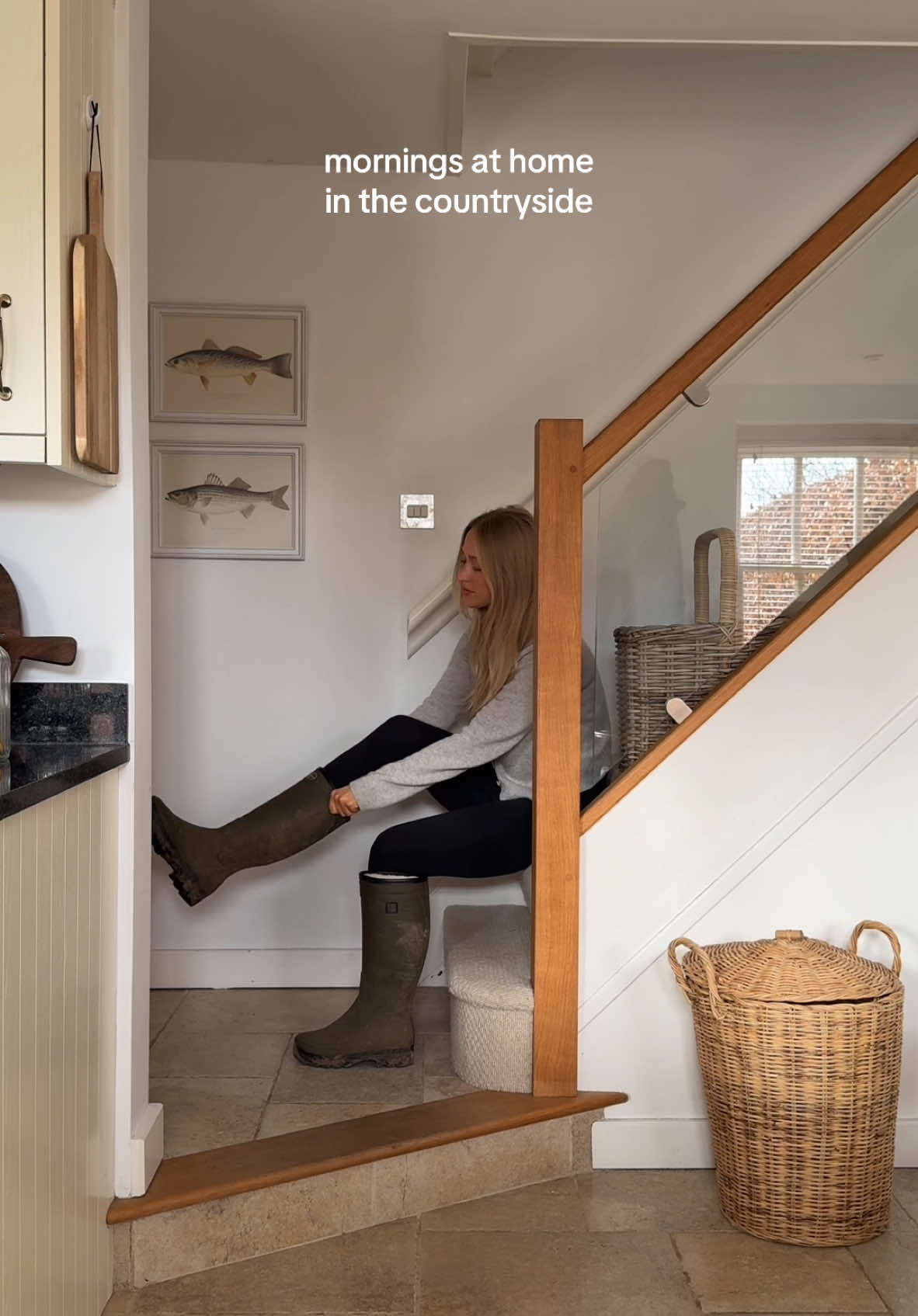 At home in the English countryside #thecotswolds #morningroutine 