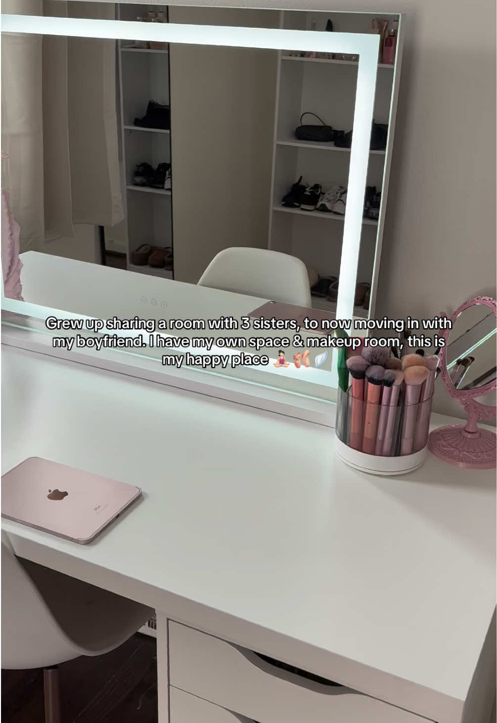 🧘🏻‍♀️☁️🤍 #creatorsearchinsights #foryoupage #makeuproom #vanity #teamwork #tiktokshop #viral #contentcreator 