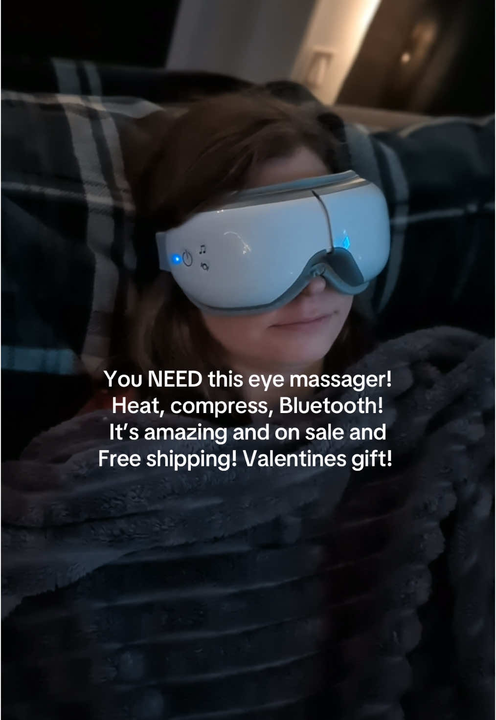 This thing is seriously amazing!! I get migraines so this is a game changer! Love that it does heat, compress, massage and you can Bluetooth music. 😍 #renpho #renphoeyemassager #jumpstartsale #newyearnewme #eyemassager #massage #spaathome #heat #bluetooth #ValentinesDay #eyecare #migrainerelief #headacherelief 