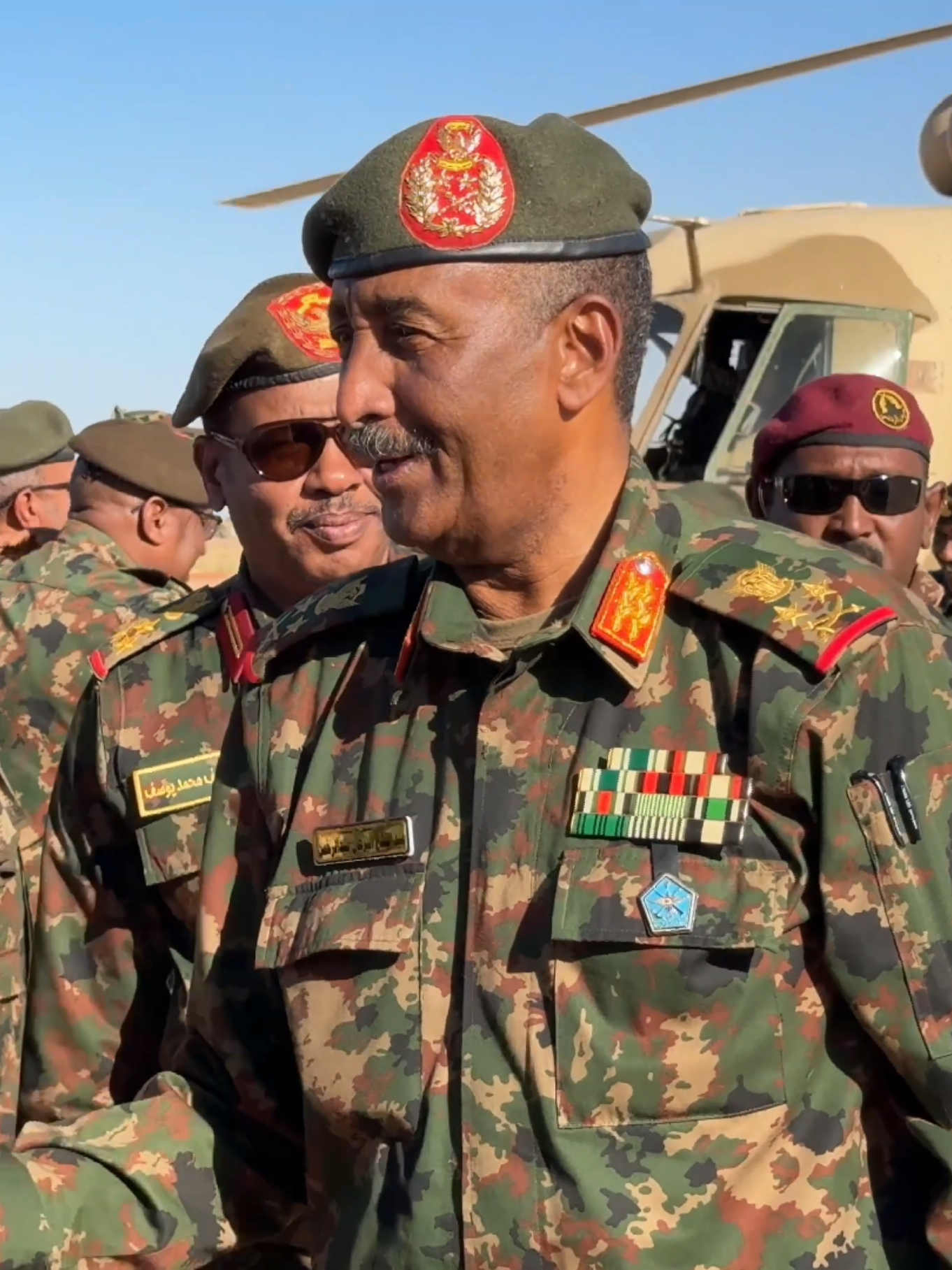رئيس مجلس السيادة القائد العام للقوات المسلحة يصل شندي ويتفقد الفرقة الثالثة مشاة #سونا  #السودان  #السودان🇸🇩  #suna  #sudan  #sudanese_tiktok  #sudanese_tiktokمشاهير  #مجلس_السيادة_الإنتقالي_السوداني  #شندي  #نهر_النيل 