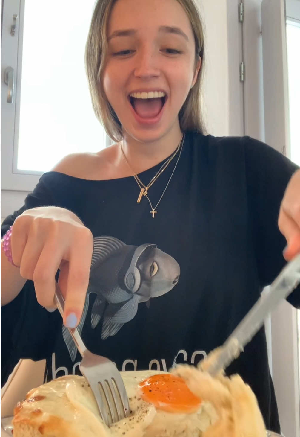 breakfast in Greece ASMR mukbang (: #greece #crunchy #asmrmukbang #mukbangasmr #asmreating #eatingshow #eatwithme #breakfast #breakfastfood #asmrsounds #mukbang #asmr #foryoupage 