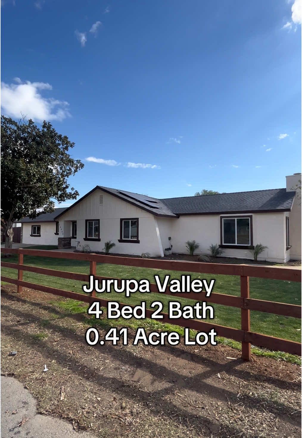 Let’s find your dream home! Joseph Herrera  DRE#02244002 LA: Diego Clavel DRE#02016849 #realtor #realestate #dreamhome #riversidecounty #houses #house #riverside #jurupavalley  #househunting #realestateagent #homesweethome #interiordesign #homestaging #homebuyer 