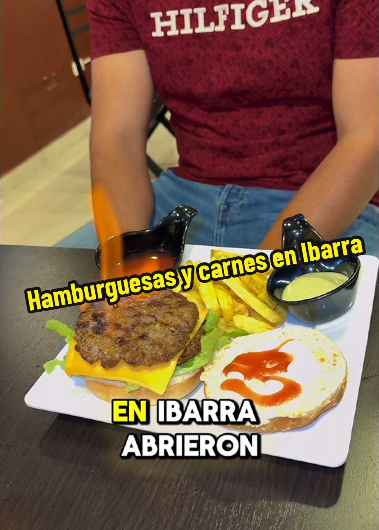 carbonhouse Martes a jueves de 4:00pm a 10:00pm Viernes y sábado de 4:00pm a 12:00 de la noche  Rafael Sanchez 9-76 entre Tobias Mena y Ricardo Sánchez  Entrada dedos de pollo, una carbon house (hamburguesa) inferno (hamburguesa) picaña y matambre los dos con papas rústicas  Mojito de fresa, gin de pepinillo, margarita frozen maracuyá y old fashion #ibarraecuador🇮🇩🇪🇨 #paratiiiiiiiiiiiiiiiiiiiiiiiiiiiiiii #huecasenibarra #comidarica #ecuador🇪🇨 #comida #hamburguesas #matambre #picañaa 