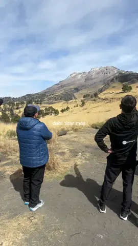 Segundo ascenso y segunda cumbre en el Iztaccíhuatl  #montañismo #iztaccíhuatl #popocatepetl #cumbre #CapCut #naturephotography #sinfiltro #fyp #volcan #trendingvideo 
