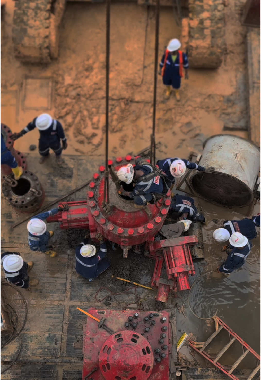Ada token/gift di akhir video wee 🤫😃 #bohaidrilingserviceindonesia #61 #drilling #drillingrig #onshore #onshorelife #pengeboran #pengeboranminyak #offshore #offshorelife #indonesia🇮🇩 #riau #duririau #sumatera #batak #bataktiktok #bataknese @Juneboyy @ajo_Ali26 