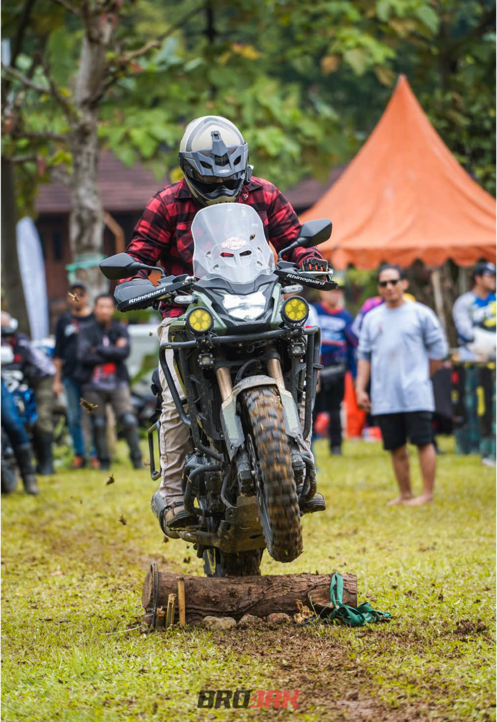 CB500X main lumpur🔥🔥 . . #cb500x #offroad #honda #ontahoodmotoadventure #adventure #training #trending #trendingvideo 