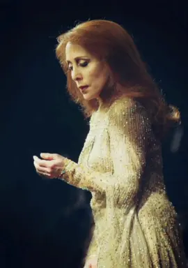 غالي الدهب... #fairouz #fairouziat #fairouzmorning #fairuz #morning #morningvibes #فيروز #فيروز_و_فنجان_قهوة #صباح_الخير #فنجان_قهوتي #فيروزيات #لبنان #سوريا #الأردن #مصر #فلسطين #السعودية #الكويت #قطر #الإمارات #تونس #المغرب #الجزائر #ليبيا #العالم_العربي #الشعب_الصيني_ماله_حل 