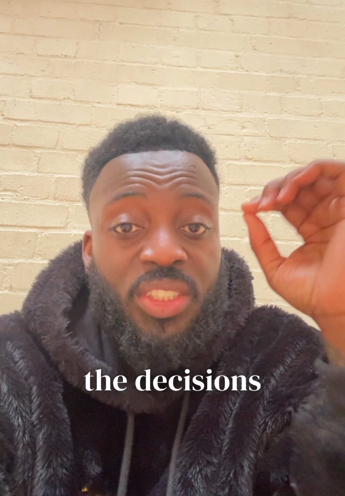 People See the Decisions, But Never the Choices 👀✨ Follow 👉🏿 @raysefah  👈🏿 for more and life coaching #motivational #judge #decisions #choices  It’s easy for others to judge the decisions we make, but they rarely understand the difficult choices we had to face to get there. The behind-the-scenes struggles, sacrifices, and tough calls—those are the real stories. 💬 What’s a decision you made that people misunderstood because they didn’t see the choices you had to make? Share your thoughts below—I’d love to hear your perspective! ⬇️ Remember, you’re the one living your journey, and your choices are yours to own. Have an amazing day! 🌟