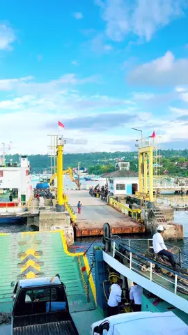 Make a story👀 #fypシ゚ #fyp #fy #fyppppppppppppppppppppppp #pelabuhanfery #baubau #pelabuhanwamengkoli #pelabuhanmurhumbaubau😎😎 #baubaupride🏝️🔥 #baubausulawesitenggara #butonpride🏝 #butonisland #sultra #sultrahitz #sulawesitenggara 