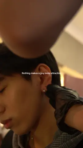 Men can get their ears pierced too! ✨ 📍Greenhills Mall | Saturday & Sunday  📍Glorietta 2 | Saturday 🕐 1 - 6 PM  #lobepiercing #piercing #earrings #men #jewelry #fyp #foryou 