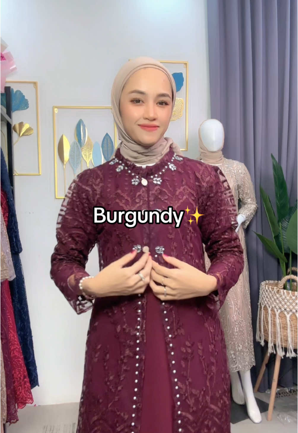 #kondangan #lebaran #bajuraya2025 #outfitinspo #wibgajiansale #funtasticpayday 