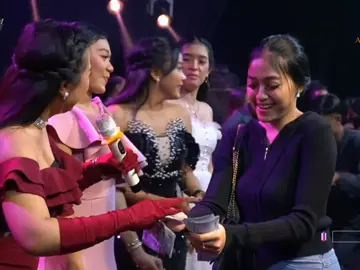 Asik..tarik Neng🤣💃🙏🏻@seliyamarsella_ #tarling_indramayu_cirebon#anicanada#allartis#wongcirebon#padahariini#laguviral#fyppppppppppppppppppppppp 
