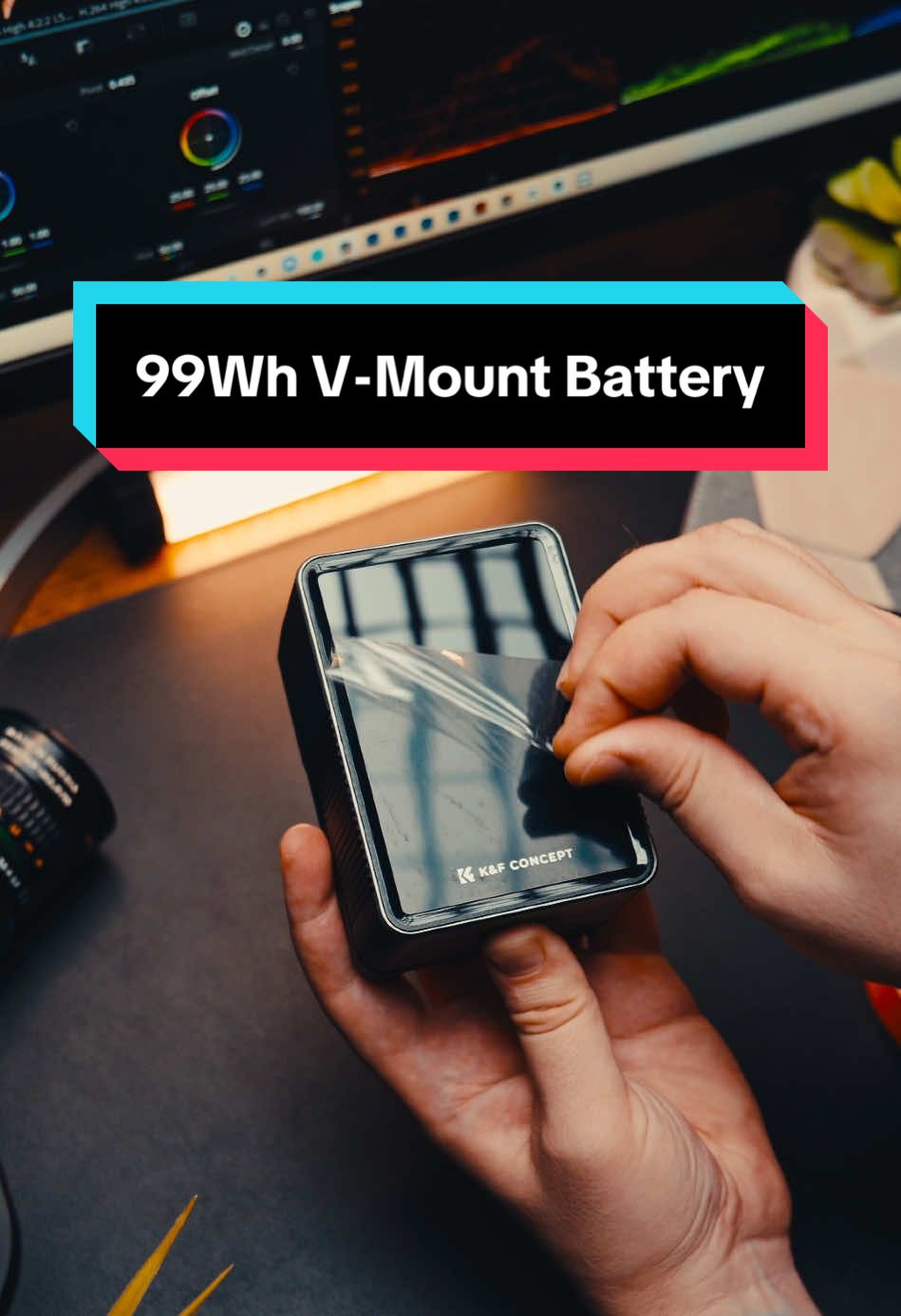 Immersive unboxing 📦of the 99Wh V-Mount Battery👌👌@alexvoloskov #kfconcept #kfconceptvmountbattery #vmountbattery #battery #contentcreator #videogear #learnphotography #creativephotography #videomaker #filmmaker #phtotographytip #videography #cameragear #filmmakersetup