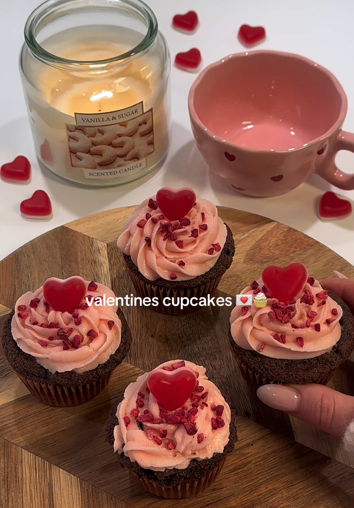 Valentine’s Day <3 #baking #bakingrecipe #bakingtiktok #ValentinesDay #cupcakes #fyp  👩🏼‍🍳💌Chocolate cupcakes: 50g butter (melted) 160g sugar 1 egg 150g flour 2 tsp baking powder 2 tsp vanilla sugar 2 tbsp dark cocoa powder 100ml milk Cream topping: 100g butter (room temperature) 300g powdered sugar 62g cream cheese 1tsp lemon juice 1ts vanilla syrup / extract  Pink food coloring  Add the sugar into a bowl, together with the sugar. Mix. Melt the butter, add into the bowl together with the milk. Mix. Add the baking soda, vanilla sugar and cocoa powder. Mix. Add the flour. Mix.  Pour the batter evenly into prepared cupcake forms.  Bake in the oven for 15-20 minutes at 175 degrees Celsius. When the cupcakes have cooled, garnish with cream and decoration.