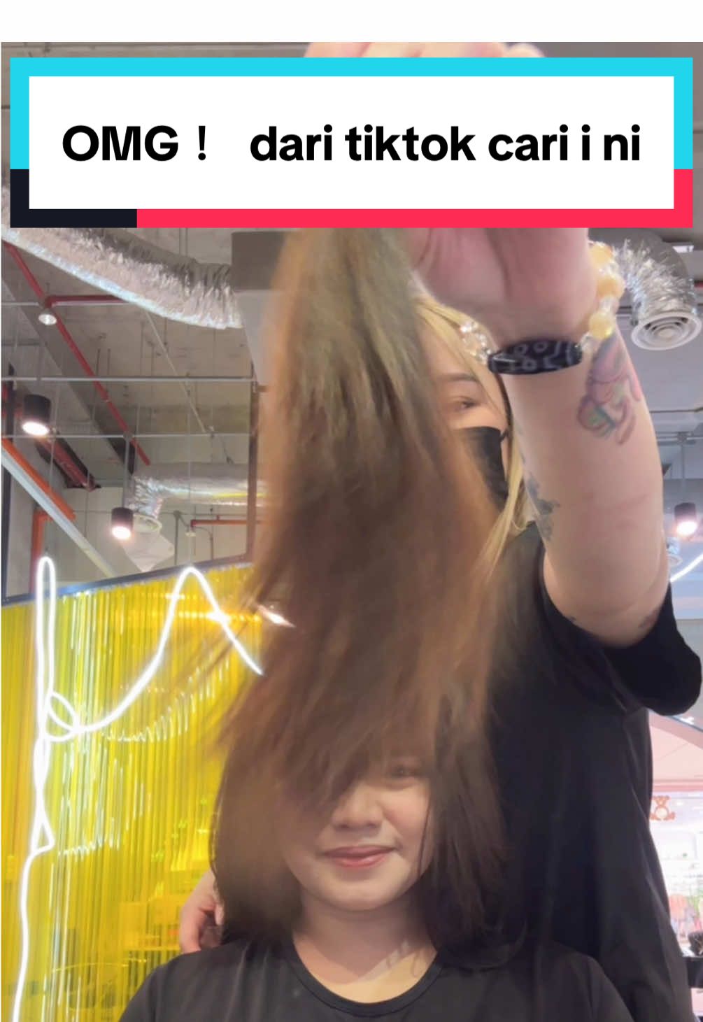 🥰🥰🥰 #gunting #guntingrambut #setiaalam #setiacitymall #wolfcut #shoulderlength 