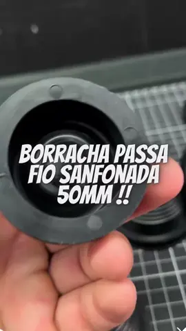 Acabamentos iguais de montadoras . Assim usamos as borrachas passa fios e muitas outras que temos em modelos diferentes para farias funções e em todas o principal é proteger... #fteducation #turboevida #fueltech #injepro #octane #pandoo l