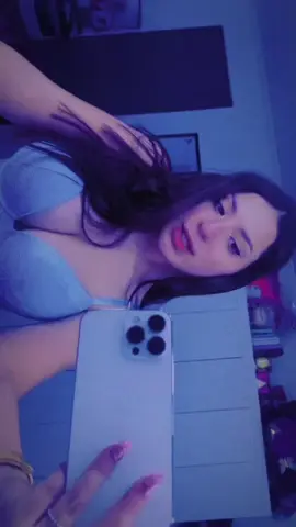 Mis fans💋,ni estilo propio tienen 😂😘 #copiachina #yailin #silla #amor #foryoupage #parati #CapCut #trends #greenscreen 