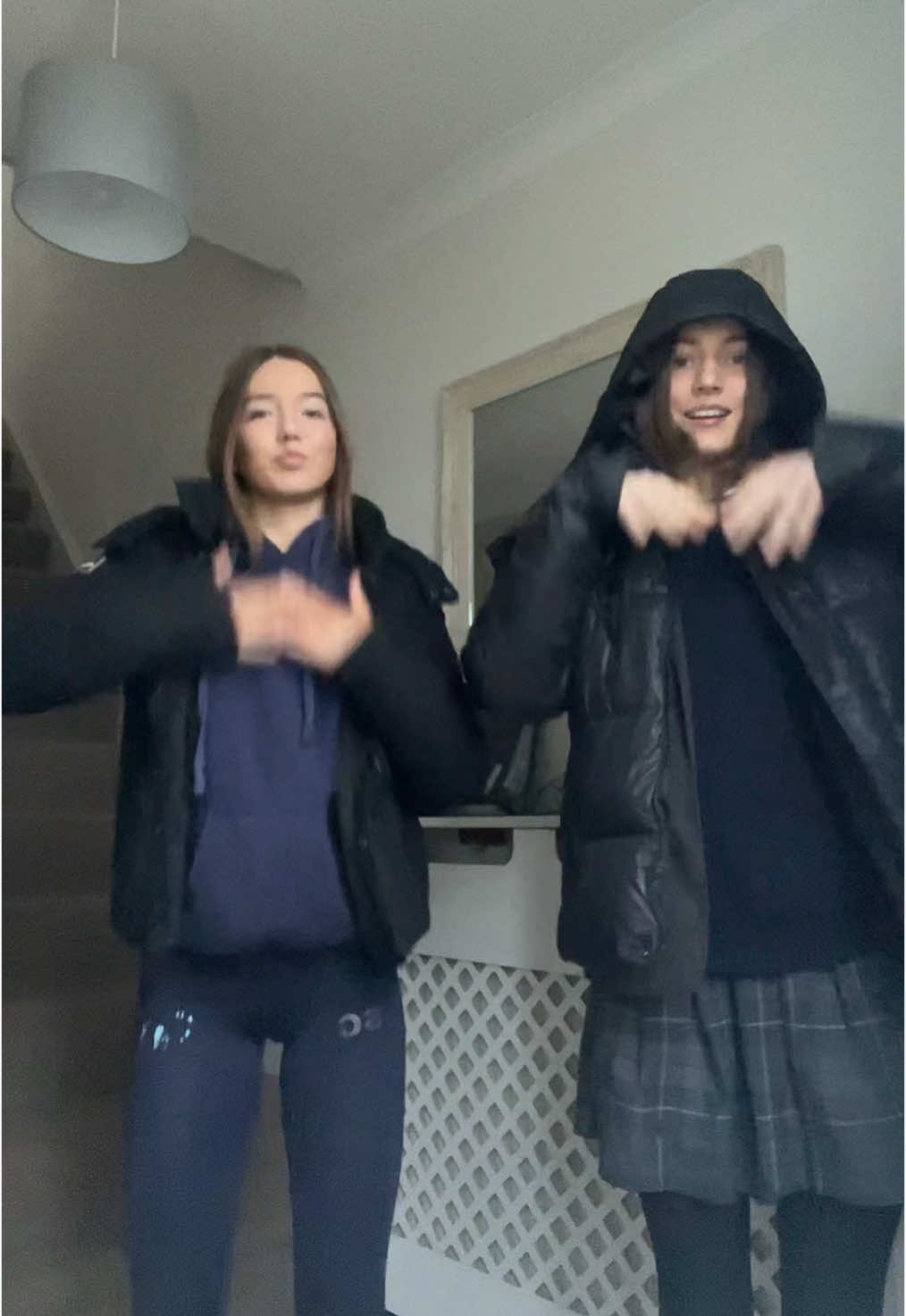 obsessed with this dance #fyp #bestfriend #videoviral #dance #bsf #blowup? #forypupage #dancetok #sendmylove #adele 