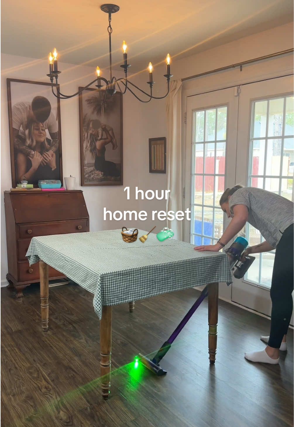 One thing about me, people are gonna come into a CLEAN HOUSE!!! 🥰🧺🧹🧼 love ya’ll happy Tuesday!!! 💗 #cleanwithme #homereset #cleanwithme #MomsofTikTok #sahm #cleaningtiktok #cleaningmotivation #homemaker 