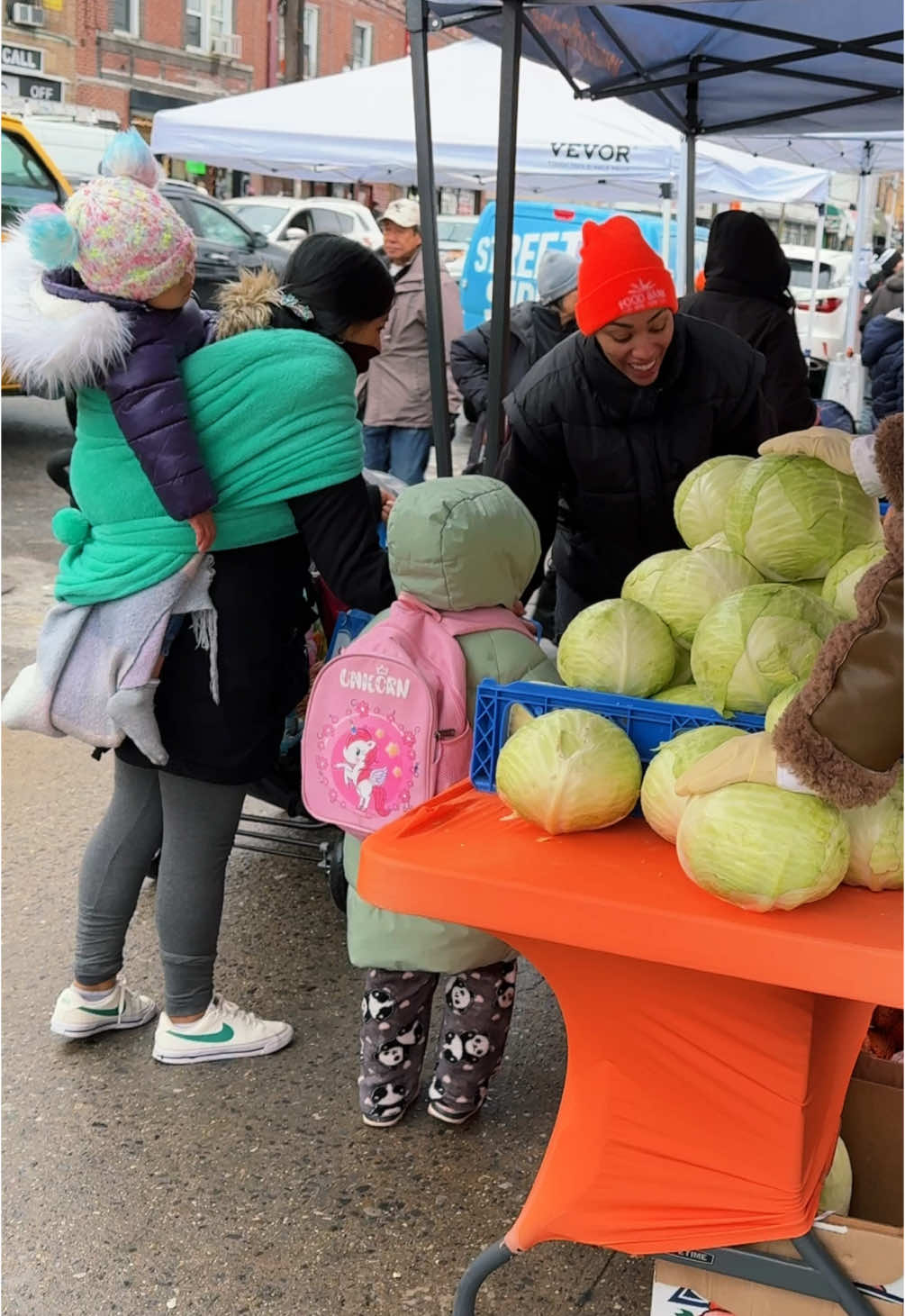 For so many New Yorkers, SNAP means more than a meal—it means a full plate, a fair shot, and the power to rebuild and rise. 🧡 This vital support keeps our city strong, and together, we can ensure it stays that way. #nyc #nycnews #foodsecurity #federalaid 