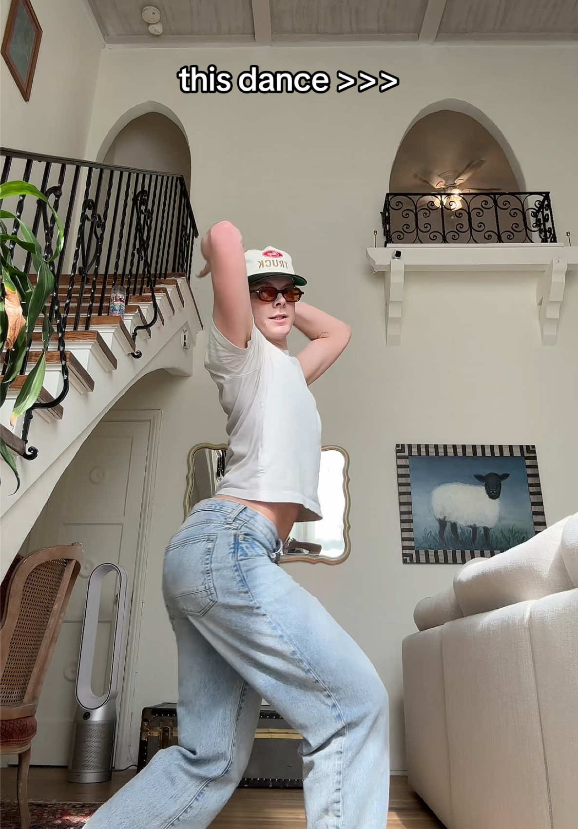 felt like making a good old TIKTOK DANCE TODAYY 🥵 (dc me) @tate mcrae #sportscar #tatemcrae #larsgummer 