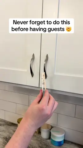 I wish more people knew how to do this safety trick #waitforit #noway #safety #lifehacks 