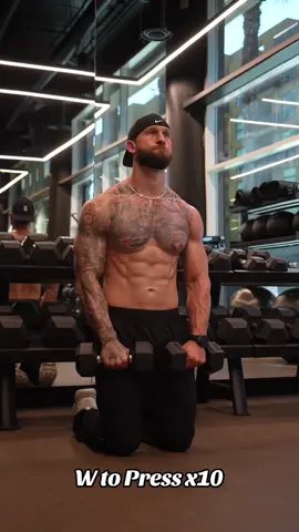 SHOULDERS & BICEPS 💪🏻🔥 4 Rounds  10 reps of each  60 seconds of rest W to Press x10 Front Raise to Reverse Fly x10 Close to Wide Curl x10 Overhead Lateral Raise x10 #shoulderworkout #bicepsworkout #armsworkout #workoutmotivation 