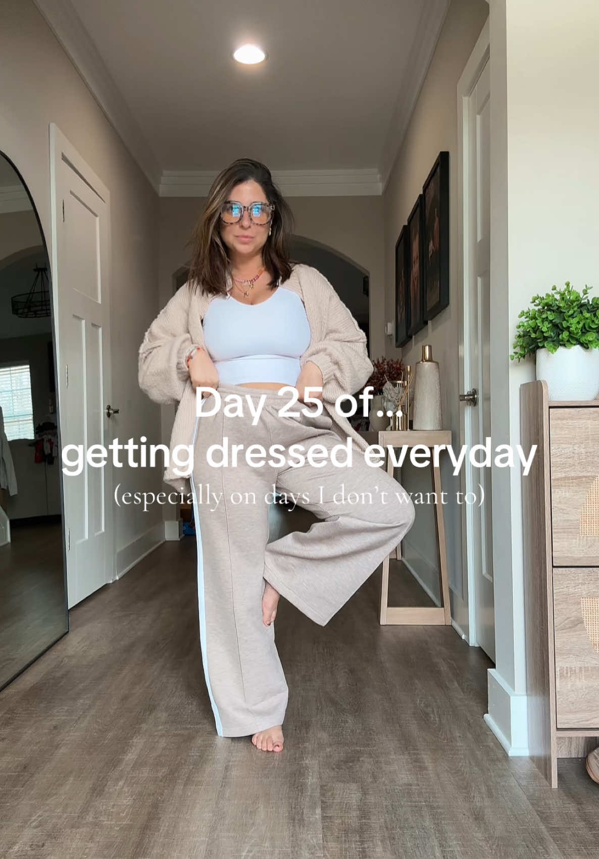 I feel like my outfit is having an identity crisis today 🤎 #petiteandcurvy #shortgirfashion #shortandcurvy #fullerbustbestie #petitefashion #petiteloungewear #amazonloungewear 