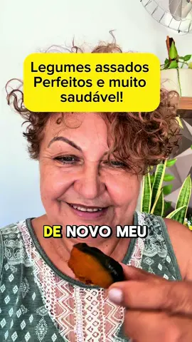 Legumes Assados Perfeitos: Saudáveis, Saborosos e Práticos! Descrição: Aprenda a preparar esses legumes assados incríveis que são perfeitos para qualquer refeição! Saudáveis, cheios de sabor e super fáceis de fazer. Ingredientes: 	•	300g de batata-doce 	•	300g de batata inglesa 	•	300g de jiló 	•	300g de quiabo 	•	300g de abóbora cabotiá 	•	300g de cenoura 	•	300g de berinjela 	•	4 dentes de alho (picados) 	•	1 cebola grande (picada em quadrados) 	•	1 colher de páprica defumada 	•	1 colher de açafrão 	•	2 colheres de vinagre balsâmico 	•	1 colher de chimichurri (ou limão e ervas) 	•	1 colher de sal 	•	Um fio de azeite Modo de preparo: 	1.	Pique todos os legumes em cubos e coloque em uma tigela grande. 	2.	Adicione os temperos: páprica defumada, açafrão, chimichurri (ou limão e ervas), vinagre balsâmico, azeite e sal. Misture bem até que todos os pedaços estejam bem temperados. 	3.	Transfira os legumes para uma forma e espalhe uniformemente. 	4.	Leve ao forno pré-aquecido, em temperatura alta, e asse até que fiquem dourados e macios, mexendo de vez em quando para garantir que assem por igual. Pronto! Uma receita simples, deliciosa e perfeita para quem busca uma alimentação saudável e prática. Experimente e me conte nos comentários o que achou! ♣️ encomendas pelo WhatsApp ( link na bio) Ou 19.988208840 💚 tenho cursos também no link da bio  🍴Marmitas e Caldos Congelados Salada no pote  E ebook de sucos 📍Leme - SP #MarmitaFit #ComidaCongelada #MarmitaSaudável #AlimentaçãoSaudável #MarmitaPersonalizada #SaúdeNoPrato #PraticidadeSaudável #ComidaCaseira #ComidaCongeladaFit #MarmitasCongeladas #MarmitaDoDia #RefeiçãoSaudável #DietaSaudável #MarmitasFuncionais #comidafitnes #lemesp