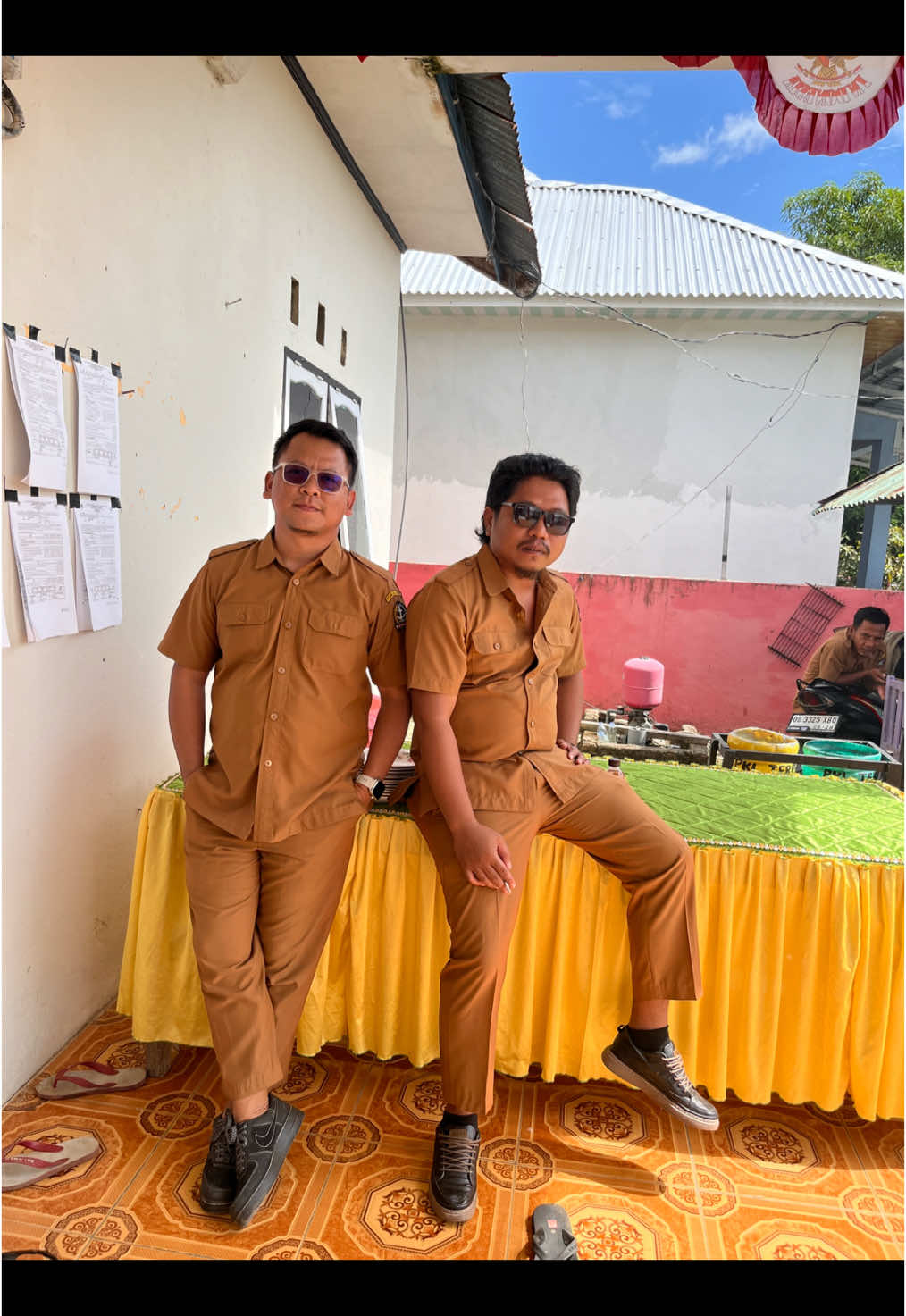 Bagi kami  salah yak salah,benar yak benar 