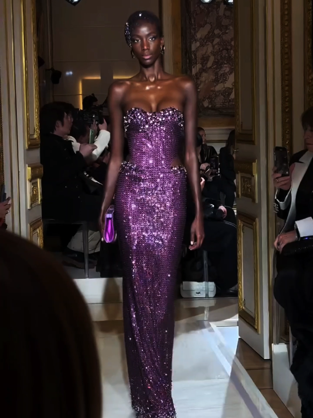 Oh to love fashion forever. #GiorgioArmani SS25 Couture Collection 💓 #fashion #models 
