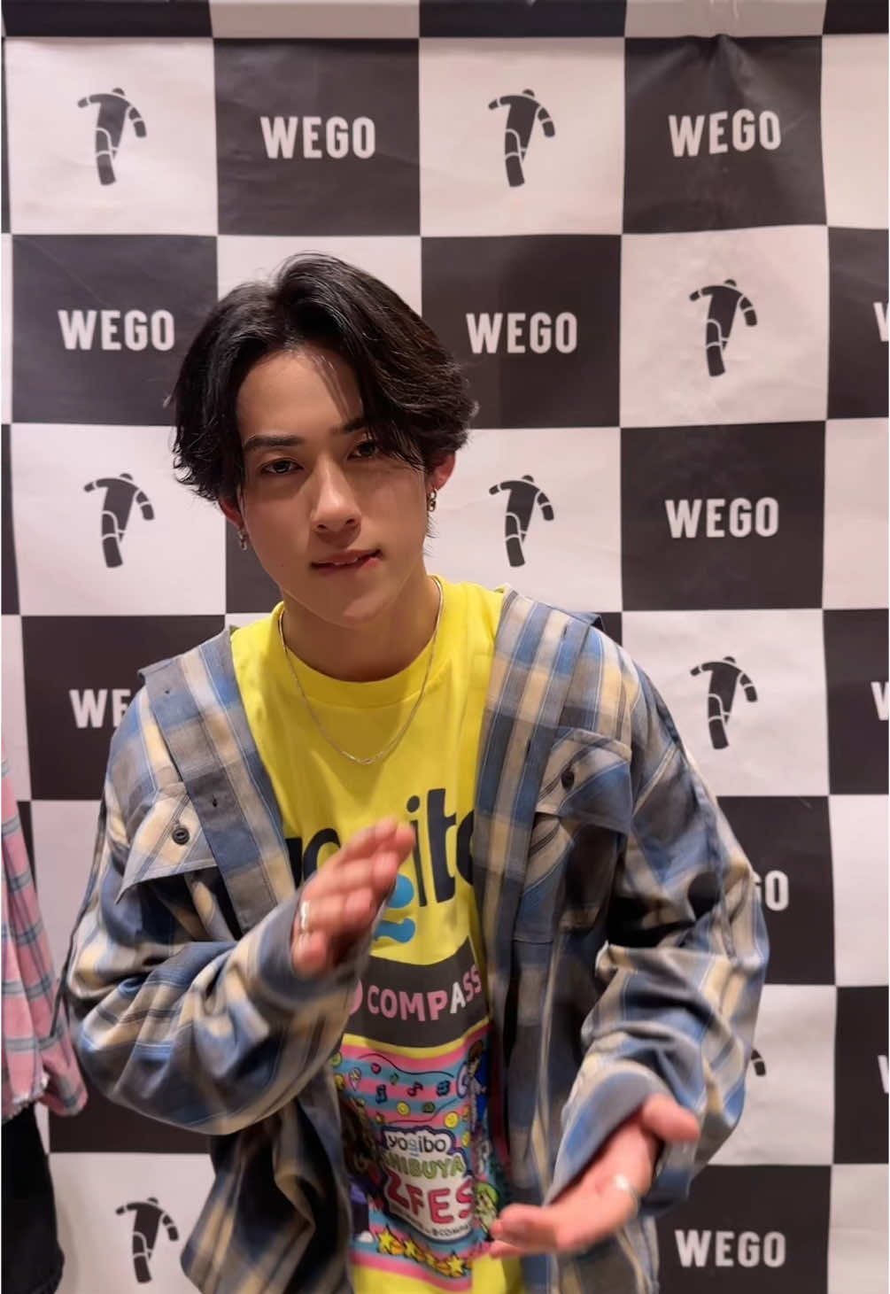 この前のSHIBUYA Z FESありがとうございました！ WEGOの衣装可愛すぎた♡ 1人でやらないでしょこれ！！！🤣 @WEGO公式 