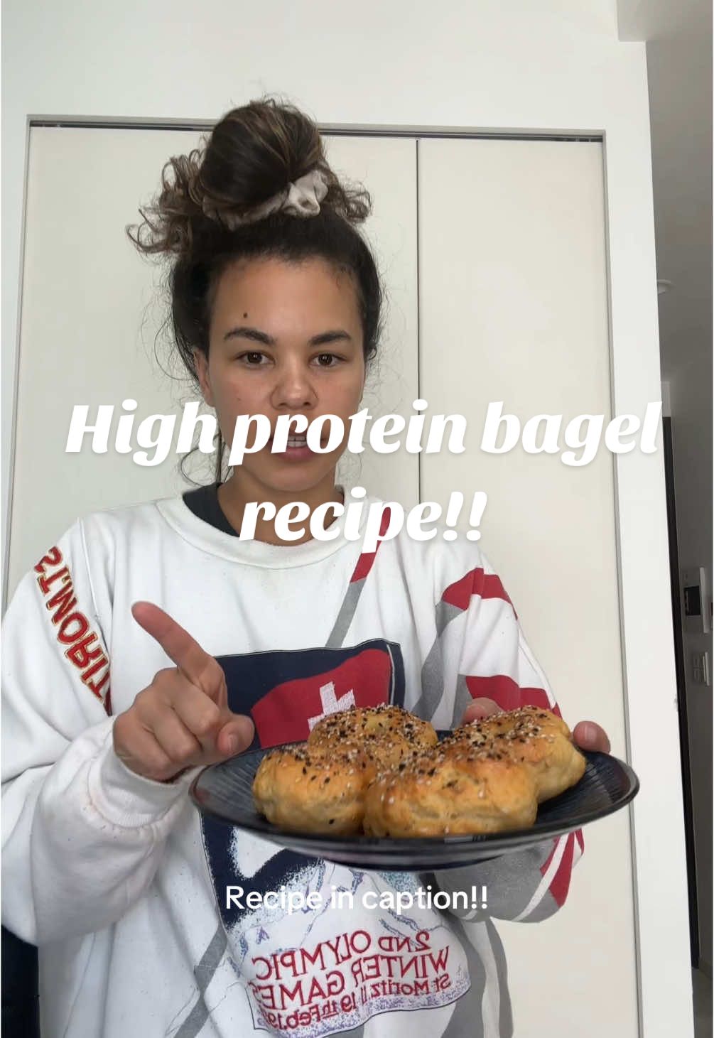 2 cups flour 2 tsp baking powder 2 cups Greek yogurt A lil salt Knead and bake @ 350 for 30mins!! 