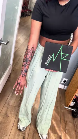 😍😍😍 Located DMV📍  Ig: @Mazssz   #tats #baltimoretattooartist #baltimore #tattooshop #tattooartist #tattooideas #tattoos #tattooed #dmv #dmvtattooartist #explorepage #explore #ilovetattoos #viralreels #viraltattoo #viralvideos #tattooart #tattoodesign #tattooinspiration #virginatattooartist #tattoooftheday #marylandtattooartist #maryland #tattooartist #tattooartistnearme #tattooshopnearme #tattoosforwomen #baltimore 