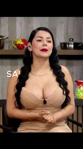 Rocio De Labra #rociodelabra #lachicadelclima #chicadelclima #mexicanweathergirl #piernas #cuerpazo #chuladademujer #bellezalatina #bellezamexicana #parativiral