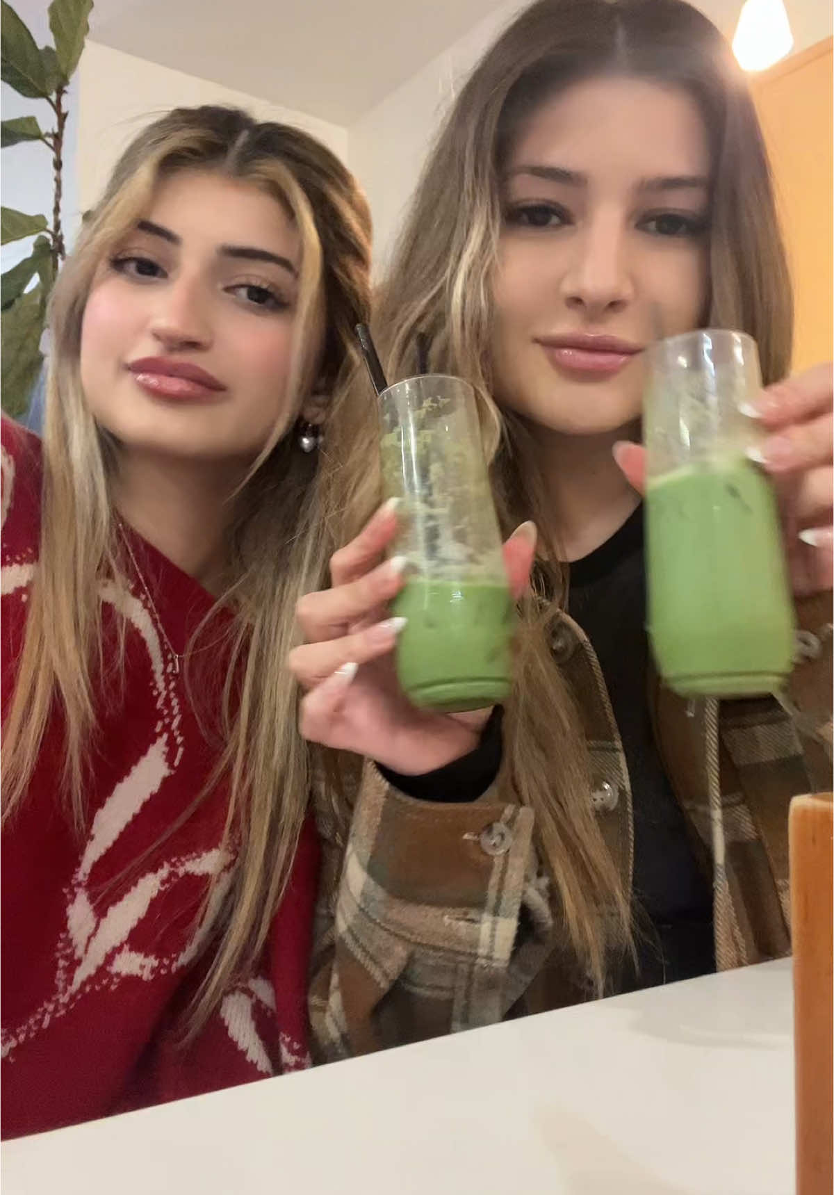 Vivot Craft Cafe Matcha Flight Review: 7/10 @vivot.craftcafe #matcha #ocmatcha #orangecounty #matchacafe #fullerton #matchalatte #aesthetic 