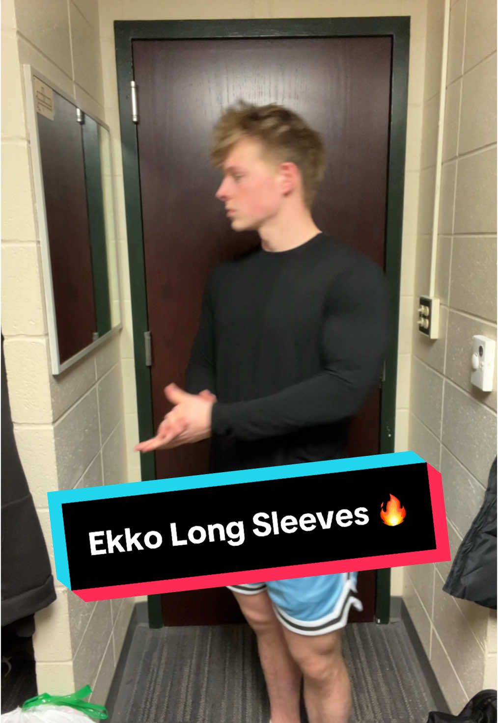 Wish they could keep them in stock…if you see the one you want don’t miss it 👀‼️‼️…I’m 5’9 178 wearing a Large  #ekkovision #gymwear #gymshirt #ekko #gymclothes #pumpcover #gymrats #menslongsleeve 