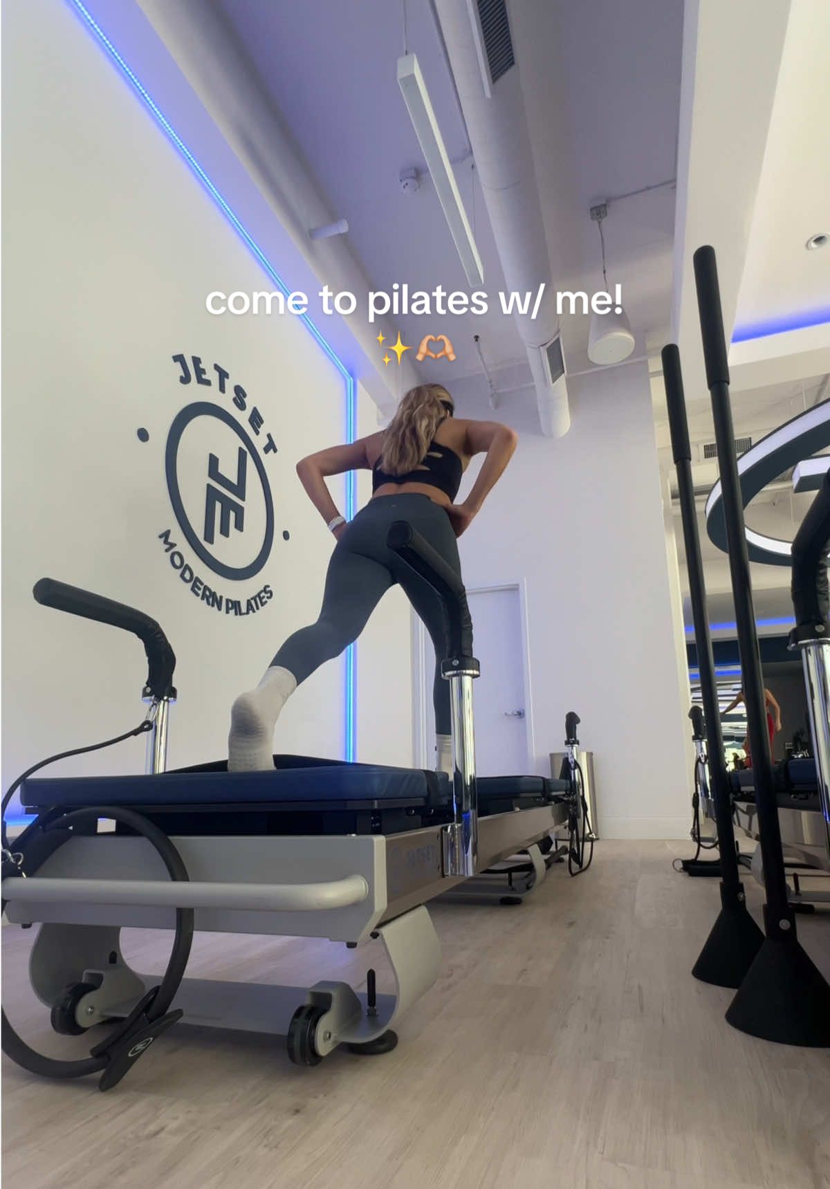 ok im starting to become a reformer girllll🤭 #pilates #Vlog #grwm #pilatesclass @JETSET Pilates Tampa 