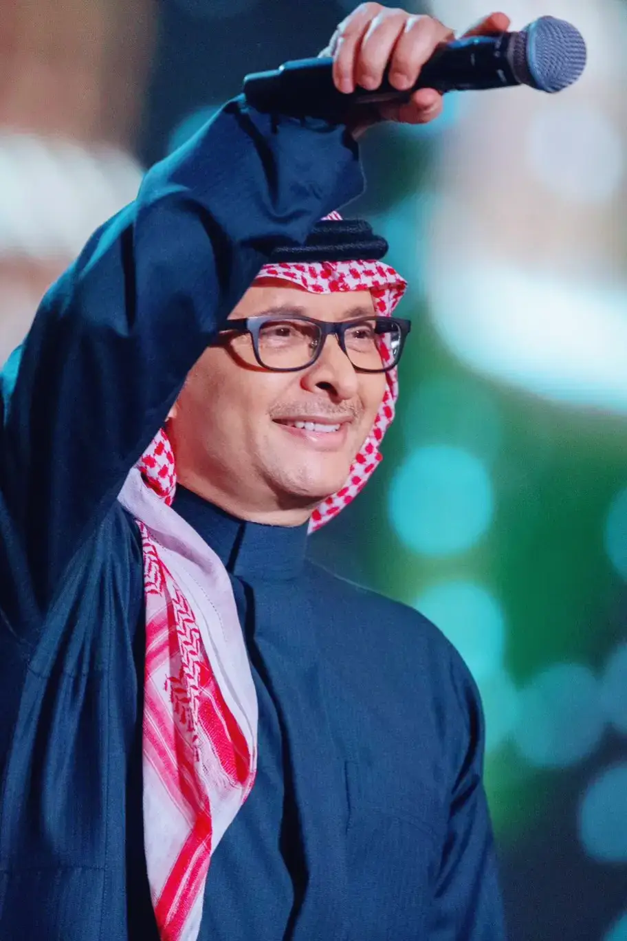 مو بس احبك أنا تتنفسك دنياي ♥️  @عبدالمجيد عبدالله 