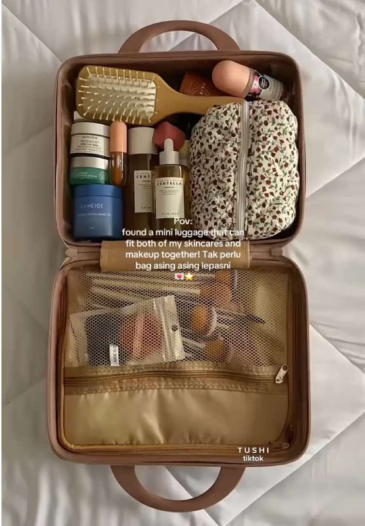 Dah praktis packing untuk raya nanti! 🤭💗 senang ada mini luggage mcm ni letak semuaaa!  #makeupbag #makeuporganizer #miniluggage #travelbag #cosmeticbag #skincareorganizer 