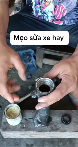 Mẹo hay sửa xe, ae hay làm cách nào ạ?#meohay#suaxe#huongdan#thinhhanh#chiase#viral#suaxemay#tuyetkisuaxe#vaophot#kithuat  