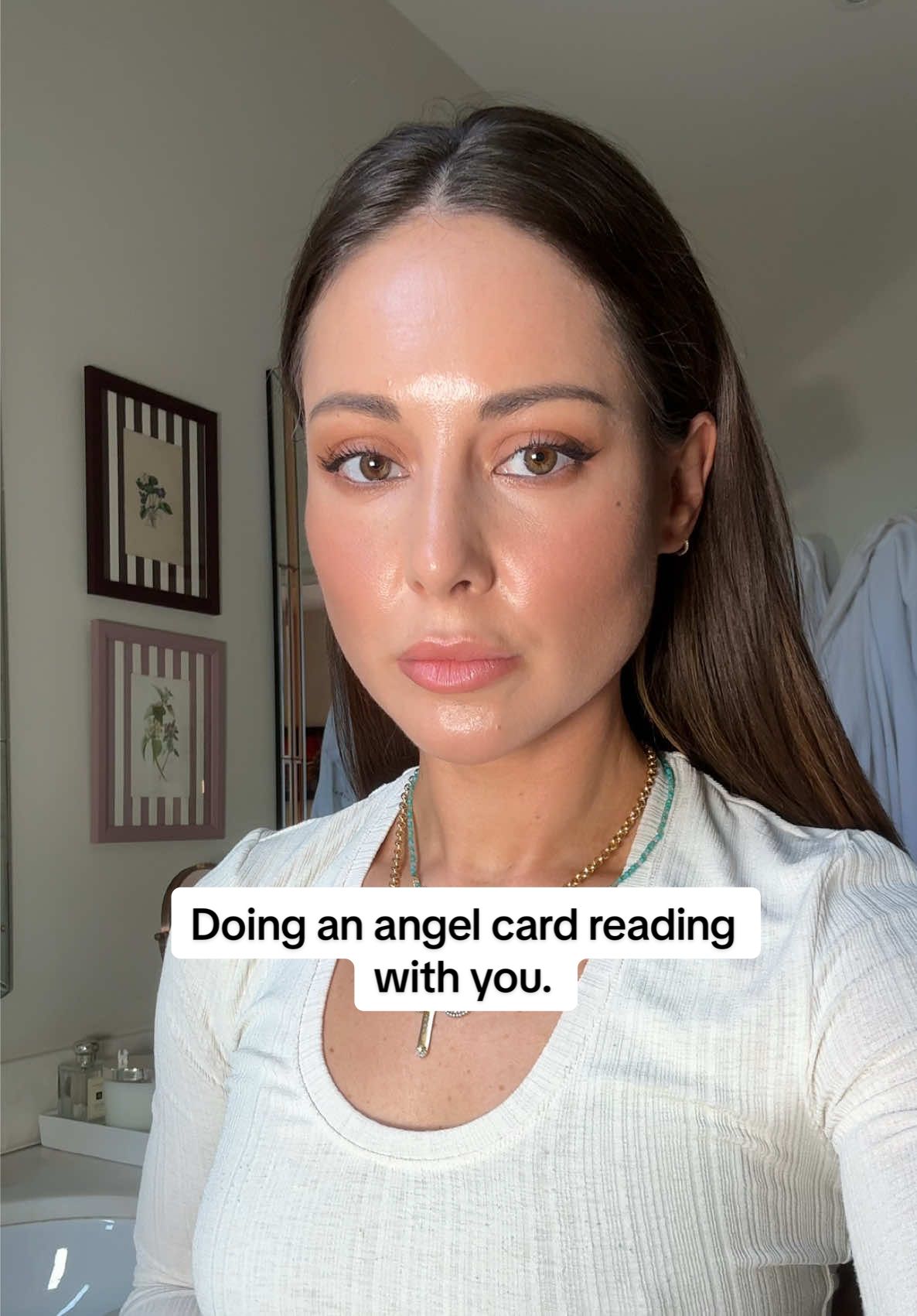 Doing an angel card reading with and for you beautiful people today. Hopefully you can take away some of Archangel Jophiel’s wisdom today. Keen to share the love. Louise x x #reading #angelreadings #archangeljophiel #whitelight #goldlight #affirmations #positivevibes 