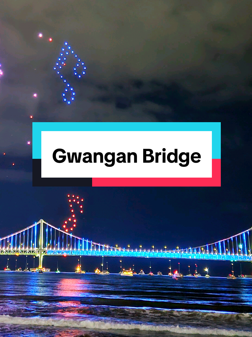 Beautiful night in Busan 🥰 #southkorea🇰🇷 #busan #beachvibes #beachwalk #gwangallibeach #usa🇺🇸 #gwanganbridge #ilovekorea #moonlight 