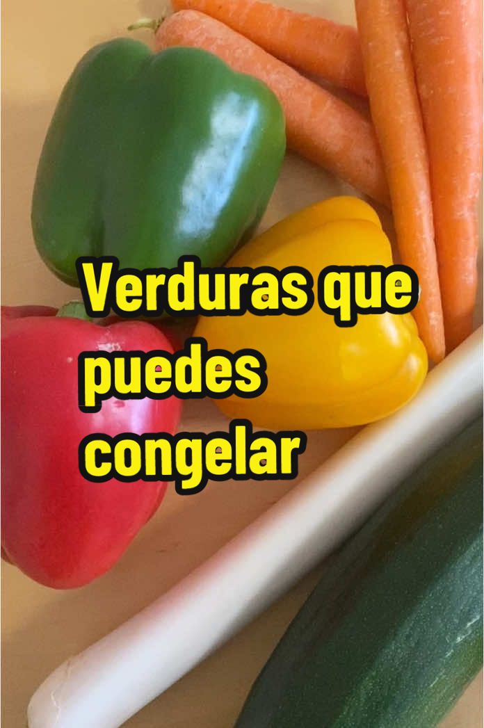 ¿Sabías que congelar verduras no solo reduce el desperdicio de alimentos, sino que también te ahorra tiempo en la cocina? 🕒💚 Tenerlas listas para usar hace que preparar tus recetas favoritas sea mucho más fácil y rápido. En este reel te mostramos qué verduras puedes congelar y cómo hacerlo correctamente para conservar su sabor y textura. 🌿✨ Guarda el video y empieza a congelar inteligentemente. ¡Tu yo del futuro te lo agradecerá! 😉♻️ #EWWR2024 #DesperdicioCero #ZeroWaste