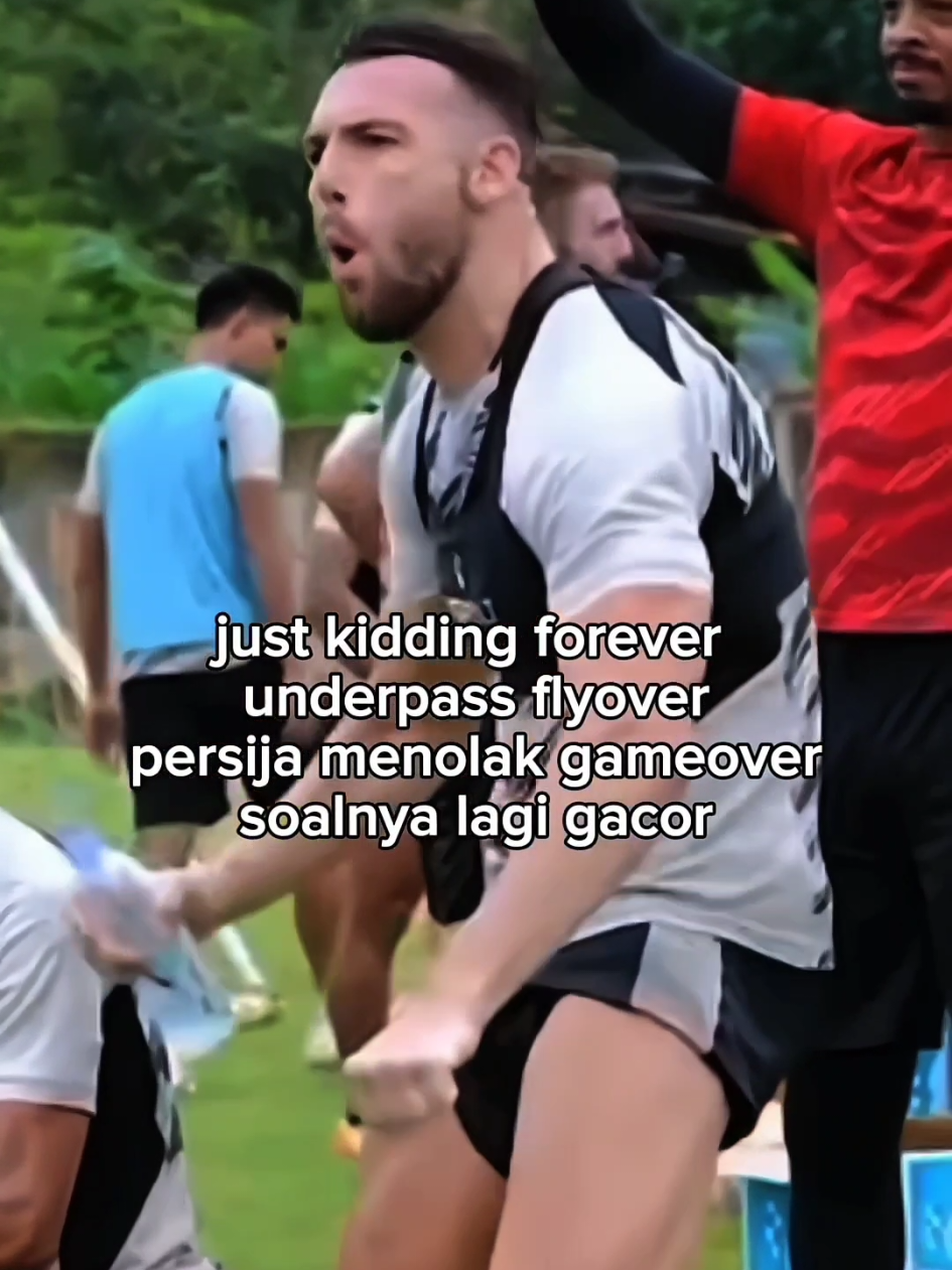 marko simic siap mengacak ngacak pertahanan biak😁 #persijaday#markosimic#fyp#persijajakarta#jakmaniacariu jakmaniacariu