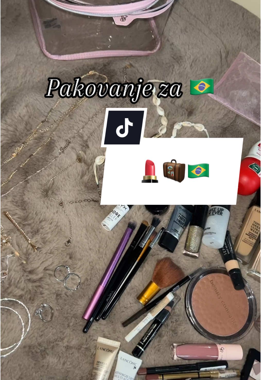 Pakovanje šminke/kozmetike za Brazil 🇧🇷 #brazil🇧🇷 #putovanje #spremanje #sredjivanje #pakovanje #pakovanjekofera #pakovanjezaput #spremanjezaput #odmor #mamatiktoker #pakovanjesminke #makeup 