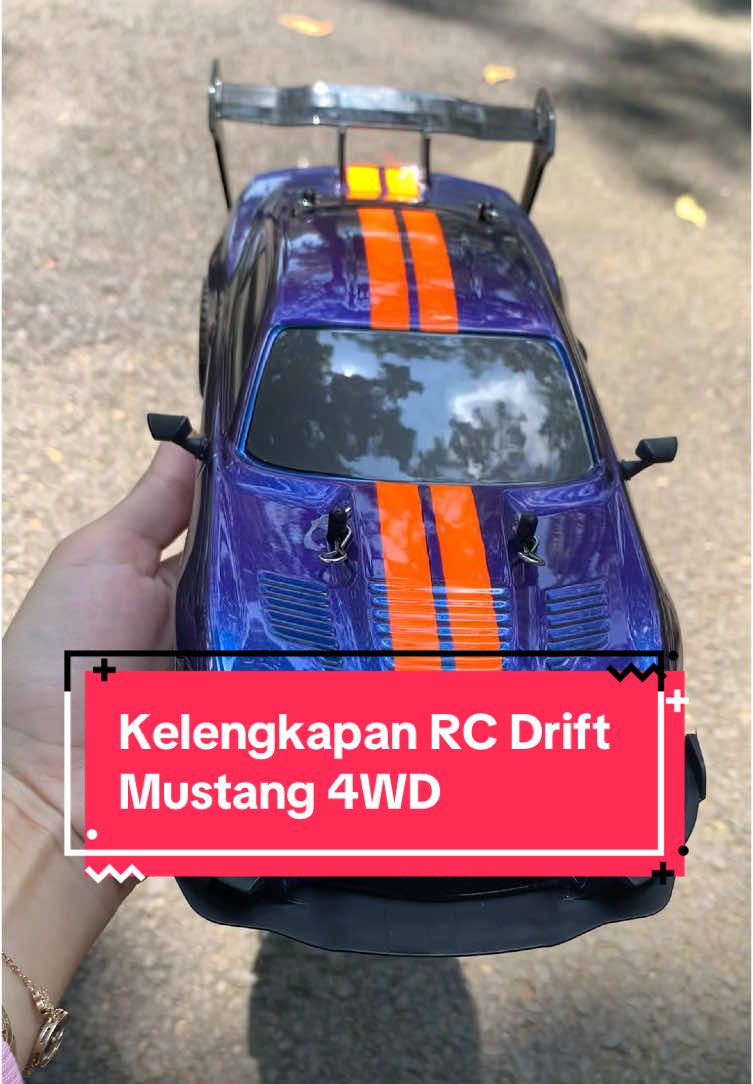 Membalas @loop sudah satu set lengkap dengan baterai dan alat casnya. Jangan sampai kehabisan lagi ya rc drift 4WD. #mainanRC #mainanrcdrift #mobilmainan #mobilmainananak #mobilmainanremotecontrol #mainanremotecontrol #driftcar #mustangdriftcar #mobilngedrift #rcdrift #rcdrift4wd #mustang #gtr 