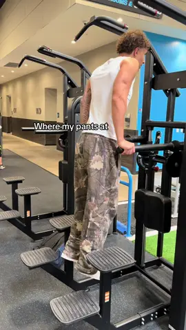 #sweatpants #gym #gymfit #camouflage #camo #workout #gympant #pants 