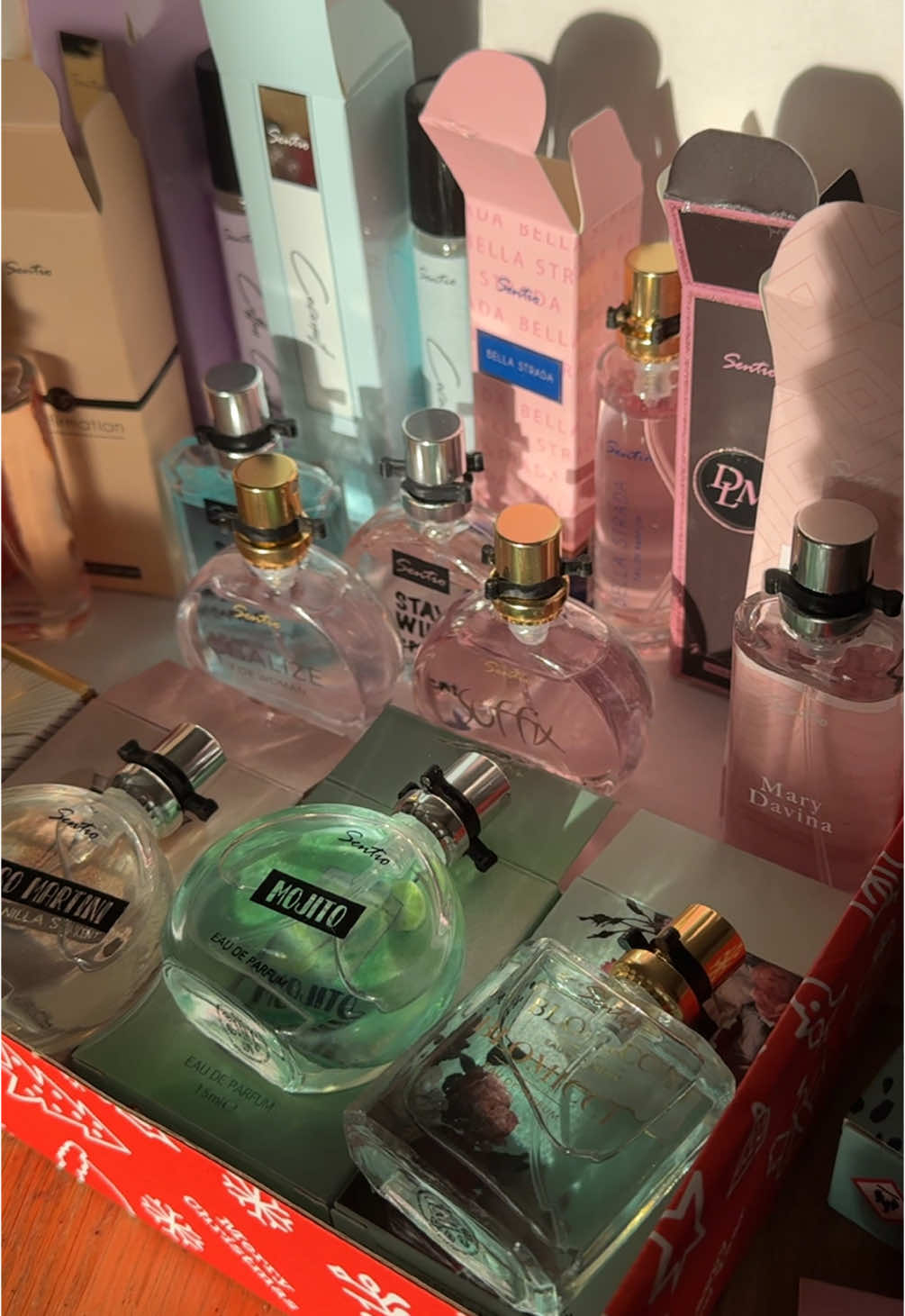 14 perfumes for £14!! #TiktokShopMadeMeBuyIt #perfumecollection #perfumeset #perfumesetgiftbox #valentinesgiftforher #girlsperfume 