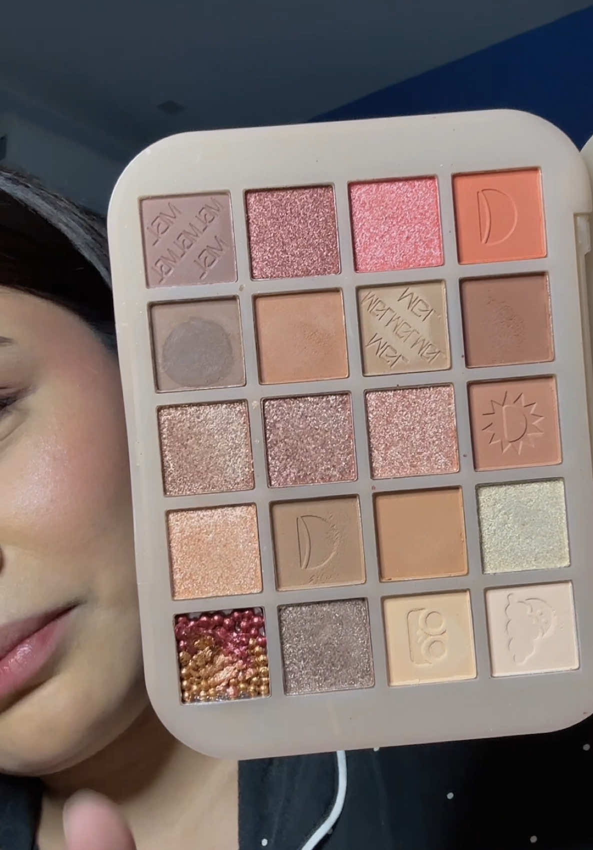 Budget meal eyeshadow palette #affordablemakeup #mgleyeshadowpalette #makeupph #fyp 